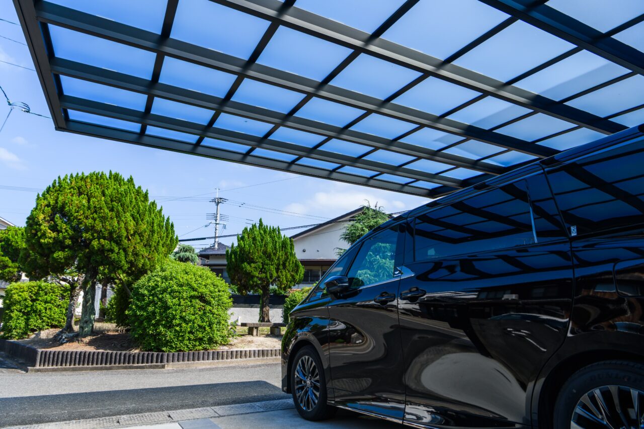 福岡 外構リフォーム 春日市T様邸 後方支持カーポート フォーグワイド 施工後 屋根下