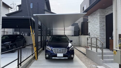 福岡県福津市 外構リフォーム｜縦長駐車場を活かすカーポート「プレーンルーフ」と景観を引き立てる物置