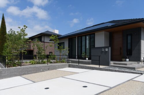 福岡市中央区 新築外構｜平屋住宅に調和するナチュラルモダンな外構