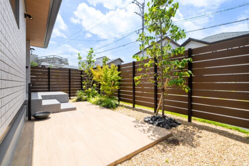 福岡県糟屋郡岡垣町 外構リフォーム｜視線を遮り、心やすらぐナチュラルモダンのお庭へ