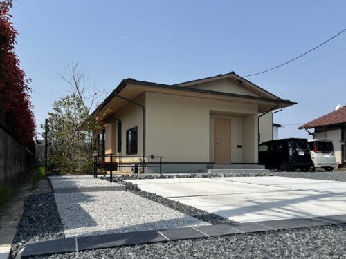 福岡県北九州市 新築外構｜和モダンな建物と美しく調和するファサードと目隠しフェンス